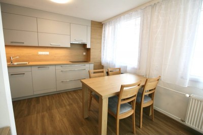 Pronájem bytu 3kk, 73m2, Praha 9