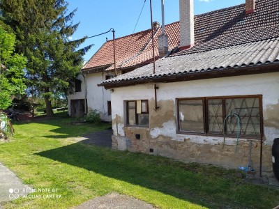 Prodej rodinného domu 4kk, s pozemkem 955 m2 v obci Kmetiněves okr. Kladno