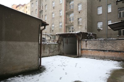 Pronájem garáže 15m2, Korunovační ulice, Praha- Bubeneč