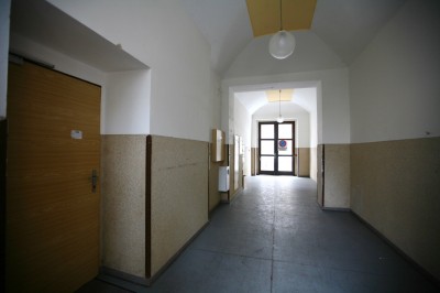 Pronájem garáže 15m2, Korunovační ulice, Praha- Bubeneč