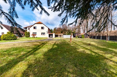 Prodej dvougeneračního domu 450 m2 se zahradou ,1844 m2 Rudoltice u Lanškrouna