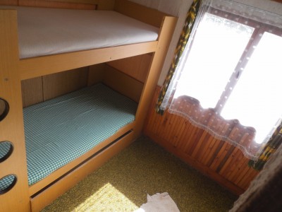 Prodej chaty 2+kk, pozemek 447 m2, Chrást