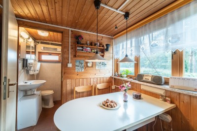 Prodej chaty 42m2, pozemek 1.210m2, Otice, okr. Praha-východ