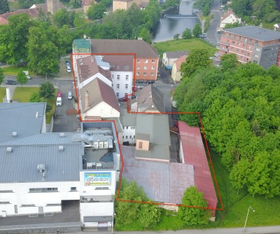 Prodej areálu skládající se z kanceláří, skladů a dílen