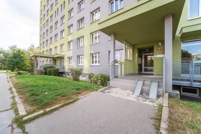 Prodej bytu 3+1, OV, 75m2, zasklená lodžie, Praha 6 -  Řepy