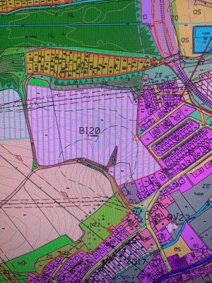 Prodej stavebního pozemku 6 402 m2 - Slaný, okr. Kladno