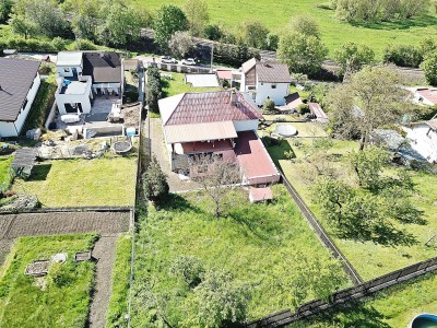 Prodej rodinného domu, 300 m2, s celkovým pozemkem 1470 m2, obec Vráž u Berouna