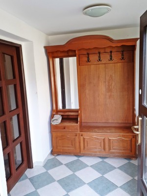 Prodej rodinného domu, 300 m2, s celkovým pozemkem 1470 m2, obec Vráž u Berouna