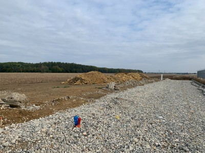 Prodej komerčního pozemku 10 500 m2-Velké Přítočno okr. Kladno