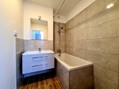 Pronájem bytu 3+1 s lodžií, ul. Řetězová, Děčín I