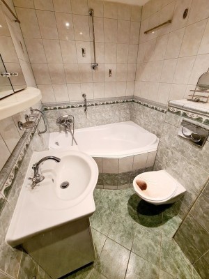 Pronájem bytu 2+1 s lodžií, ul. Plavební, Děčín I