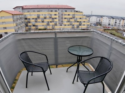 Pronájem byt 2+kk/B s parkovacím stáním, 57m2, ul. Jaroslava Holečka, Kladno