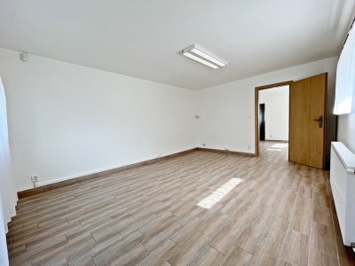 Prodej bytu 3+1 70 m2, ulice Za Rybníkem, Český Brod-Štolmíř