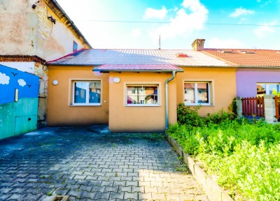 Prodej řadového rodinného domu 100 m2,  pozemek 391 m2