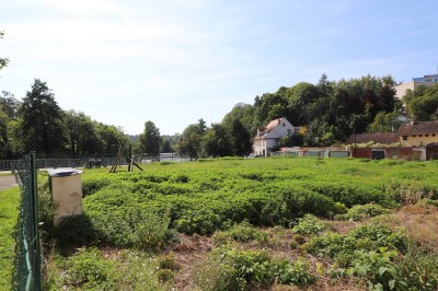Prodej stavebního pozemku 2267 m2,  ulice Koželužská, Cheb