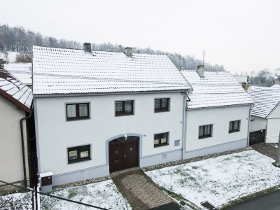 RD s 5ti samostnými byty, dvůr, stodola, Libečov/Chýňava, pozemek 1.748m2