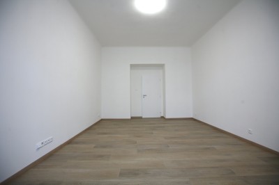 Pronájem bytu 2kk s balkonem, 50m2, Praha 7 - Bubeneč