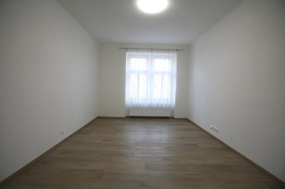 Pronájem bytu 2kk s balkonem, 50m2, Praha 7 - Bubeneč