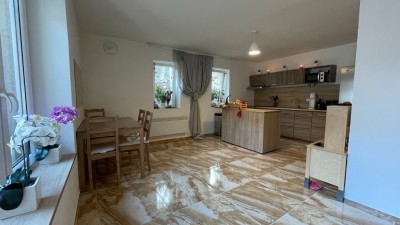 Prodej RD 2+kk, po částečné rekonstrukci, pozemek 516m2, Jarpice