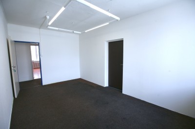 Pronájem nebytového prostoru 179,5m2, Praha 10- Vršovice, ul. 28.pluku