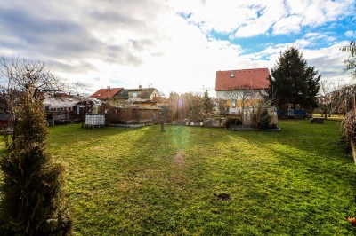 Stavební pozemek 1651m2 Zličín