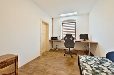 Prodej dvougeneračního RD, pozemek 900 m2, Černýš, Perštejn