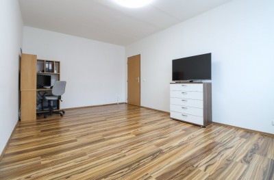Prodej bytu 4+1, 76 m2, OV, zasklená lodžie, Kladno centrum, ulice Václava Rabase