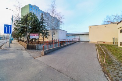 Prodej garáže 18 m2, ulice Na chobotě, Praha - Řepy