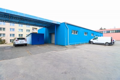 Prodej komerčního areálu se sklady a kancelářemi, pozemek 2458m2, Praha -  Zbraslav