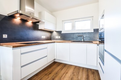 Nízkoenergetický RD 5+kk na pozemku 480m2, Beroun