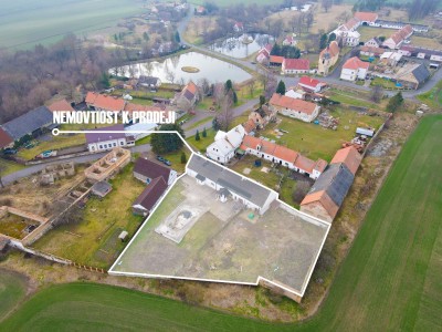 Prodej RD 420 m2 s pozemkem 3028 m2, Veliká Ves, okr. Chomutov