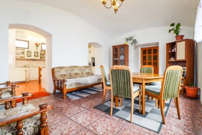 Prodej RD 420 m2 s pozemkem 3028 m2, Veliká Ves, okr. Chomutov