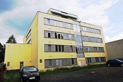 Prodej komerčních prostor, 2 530m2 kancelářské prostory s pozemkem 1 147 m2, ulice Příčná, Mariánské lázně