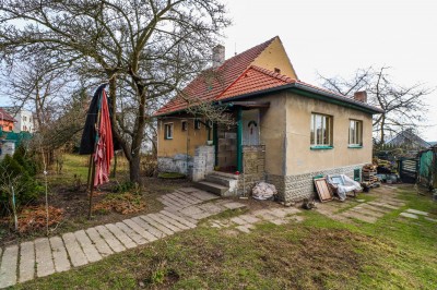 Prodej RD 3+1, 80m2, pozemek 871m2, Stochov - B. Němcové
