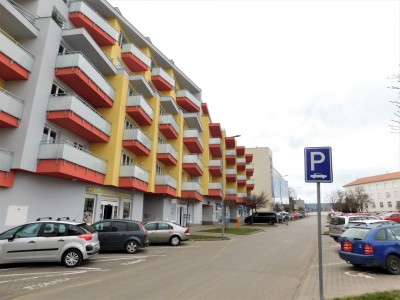 Prodej bytu 3+kk 103 m2, terasa 11 m2, balkon 9 m2 ul. Karla Nového, Benešov.