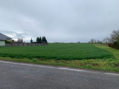 Prodej stavebního pozemku 1100 m2, Kmetiněves okr. Kladno