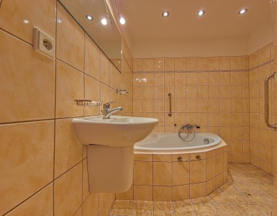 Prodej družstevního bytu 2+1 s lodžií, obec Chřibská