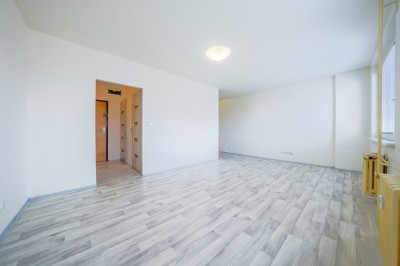 REZERVOVÁNO - Pronájem 1kk, 33m2, Kladno, V. Nezvala U Energie