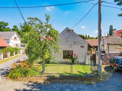 Rodinný dům se zahradou, pozemek 649 m2, Mělník - Vehlovice