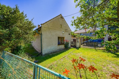 Rodinný dům se zahradou, pozemek 649 m2, Mělník - Vehlovice