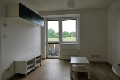 Pronájem 2+kk 40,6m2, balkón, sklep, parkovací stání, Jinočany