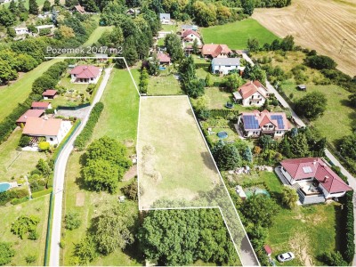 Prodej stavebního pozemku 2 047 m2 v obci Hrusice, ulice Hlavačovská, Praha - Východ