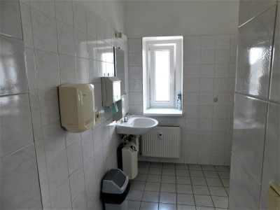 Pronájem kanceláře 23.8 m2, Kladno centrum nám. 17. listopadu