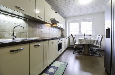 5 samostatných zařízených bytů k pronájmu, dvůr, stodola, Libečov/Chýňava, pozemek 1.748m2