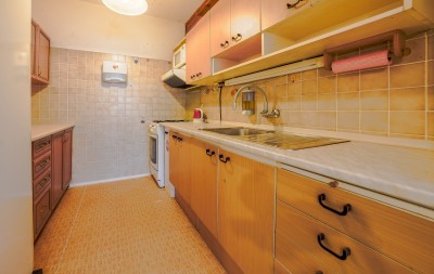 Prodej bytu 3 + kk 64 m2 v ulici Ke škole, Chodov, Praha 4