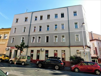 Činžovní dům s obchodem 885 m2 , Děčín - Podmokly centrum.