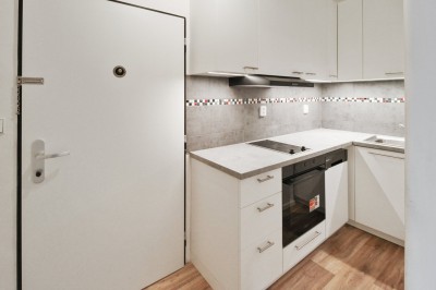 Pronájem bytu 1kk, 30m2, Praha 5- Klamovka