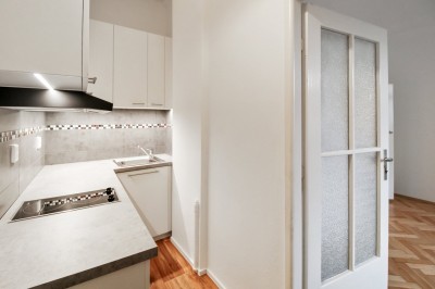 Pronájem bytu 1kk, 30m2, Praha 5- Klamovka