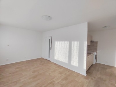 Pronájem bytu 3+kk  64 m2 Ostravská, Kladno