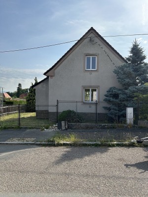 RD 4kk Rokycany, 821 m2 pozemek